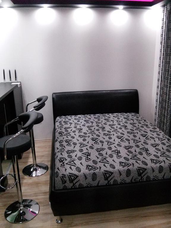 Fészek Apartman Debrecen Habitación foto